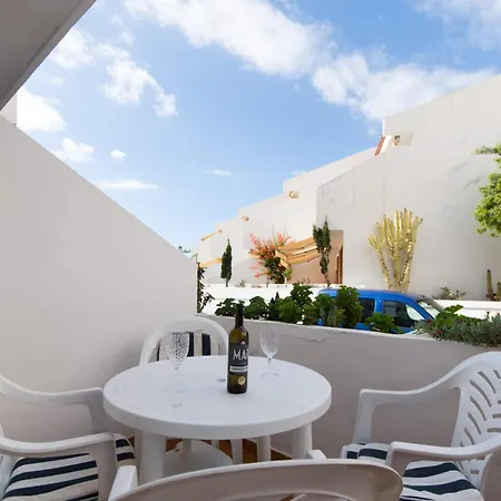 Garden 14 - One Bed On Ground Floor Apartament *