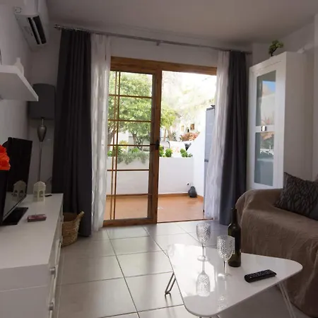 Garden 14 - One Bed On Ground Floor *