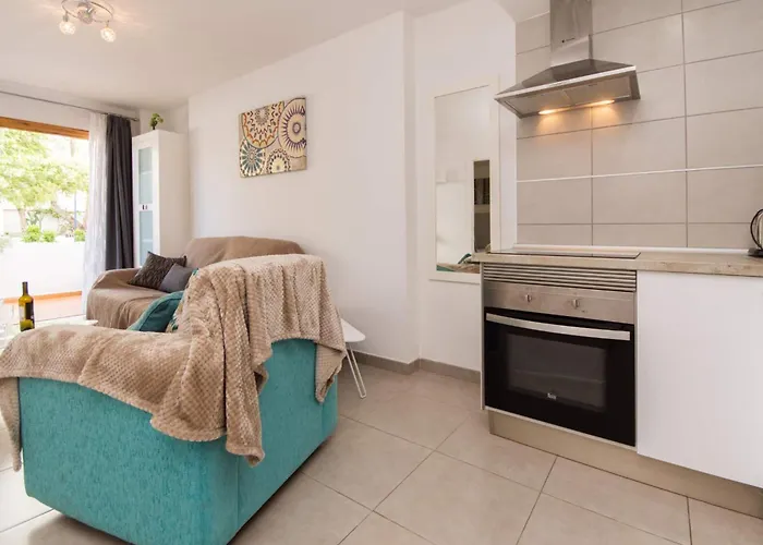 Garden 14 - One Bed On Ground Floor